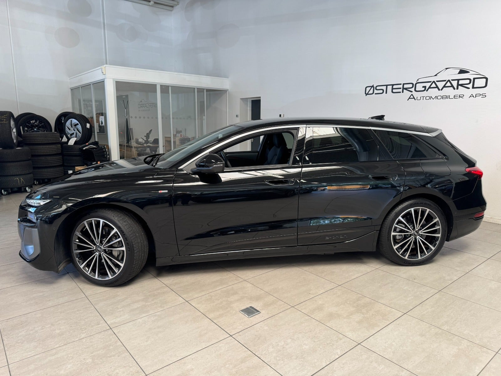 Sort Audi A6 e-tron fra 2025