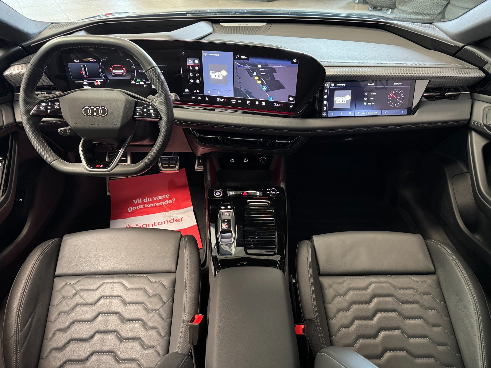 Sort Audi A6 e-tron fra 2025