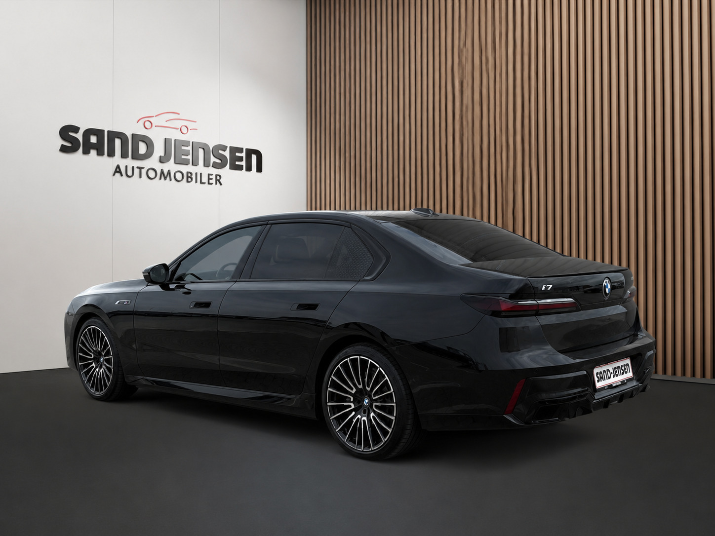 Sort BMW i7 fra 2024