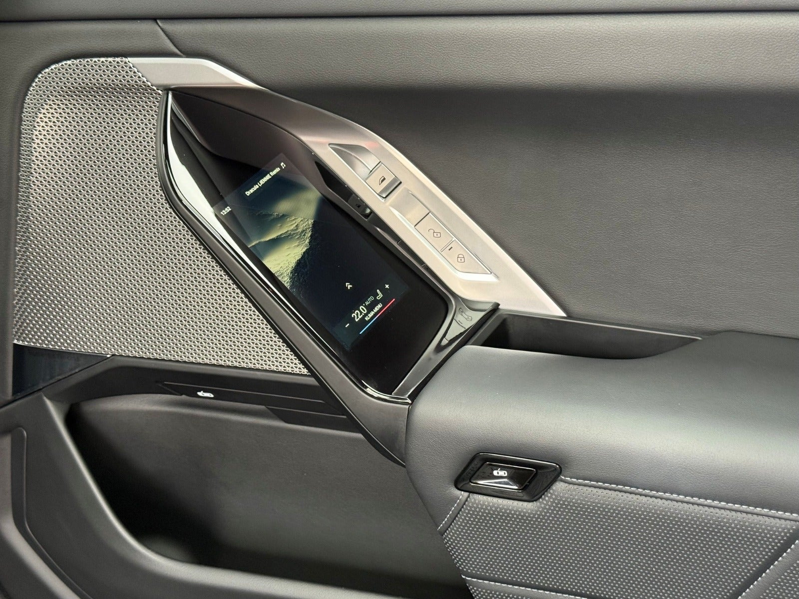 Sort BMW i7 fra 2024