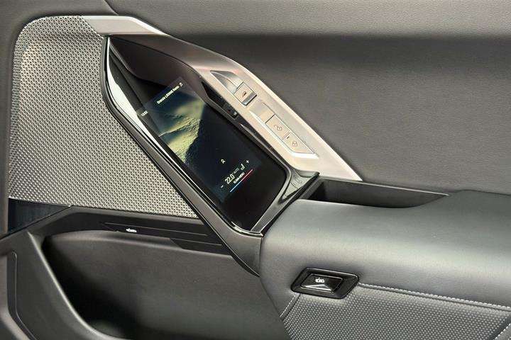 Sort BMW i7 fra 2024