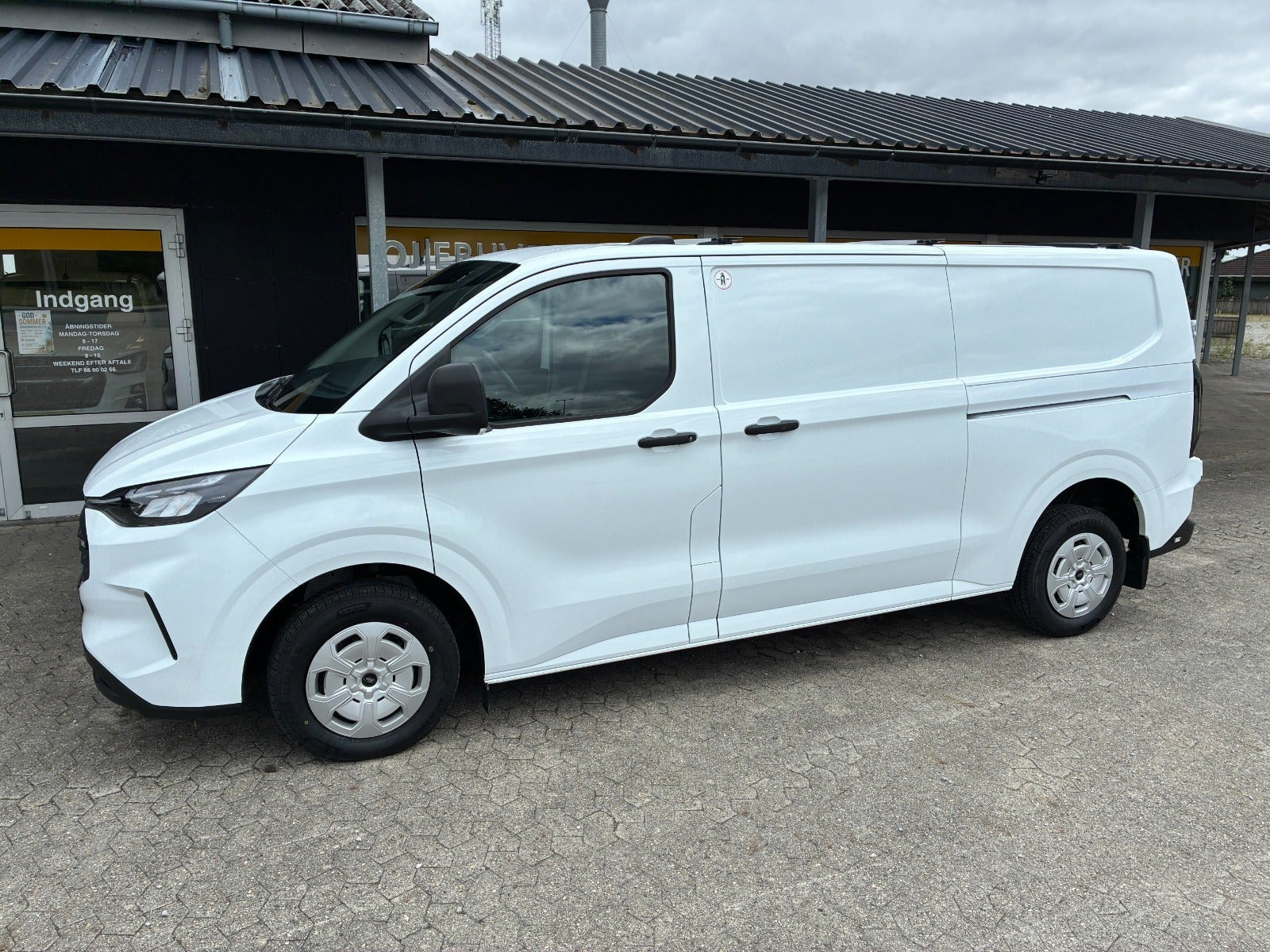 Ford Transit Custom 320 L2 2,0 EcoBlue Trend aut.