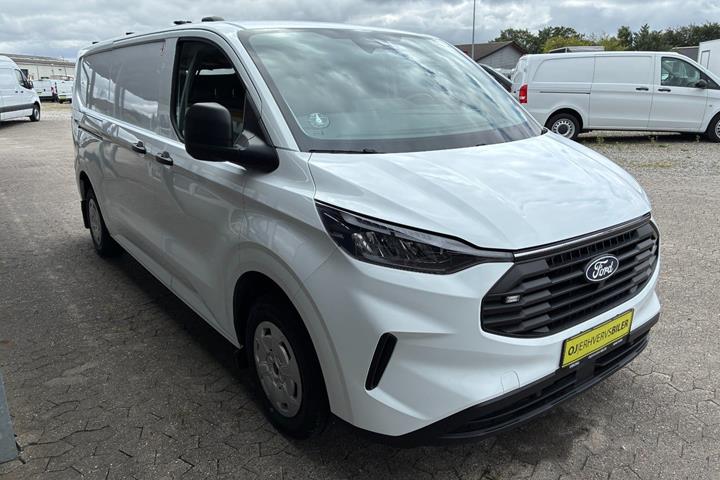 Hvid Ford Transit Custom 320 L2 fra 2025