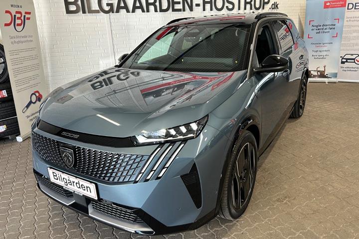 Blå Peugeot e-5008 fra 2025