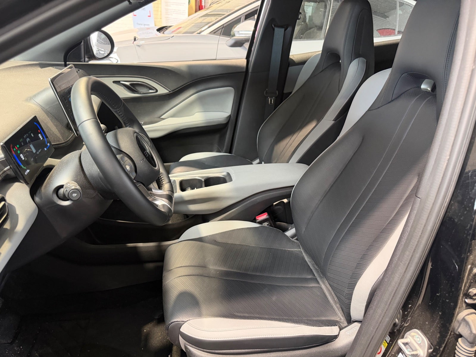 Sort BYD Dolphin Surf fra 2025