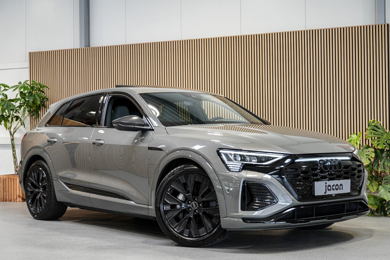Audi Q8 e-tron 55 S-line quattro