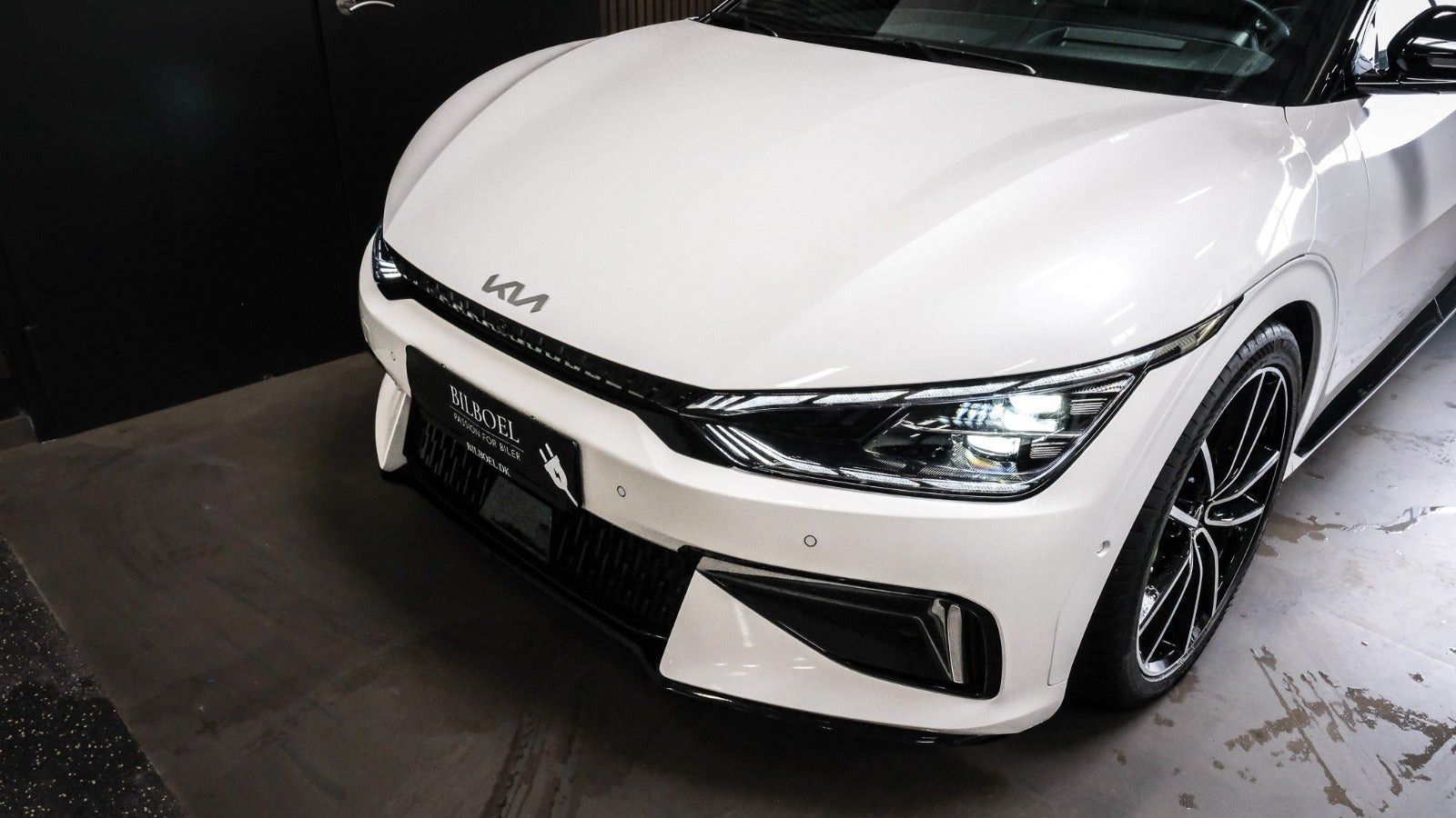 Hvid Kia EV6 fra 2024