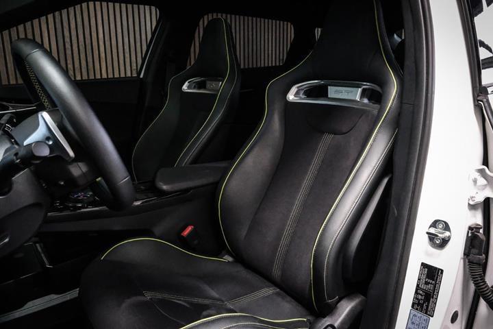 Hvid Kia EV6 fra 2024