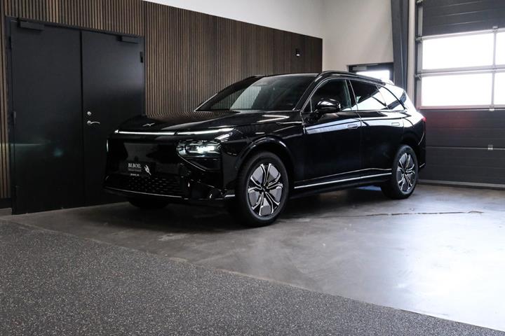 Sort Xpeng G9 fra 2023