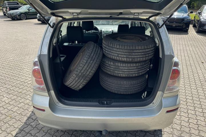 undefined Toyota Corolla Verso fra 2007