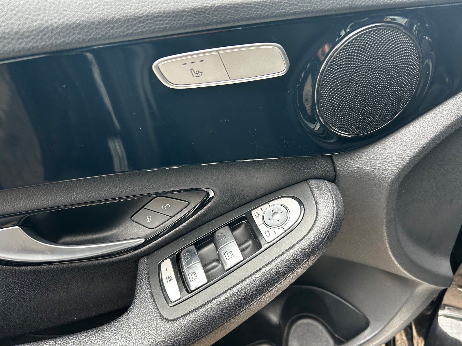 Sort Mercedes C220 d fra 2018