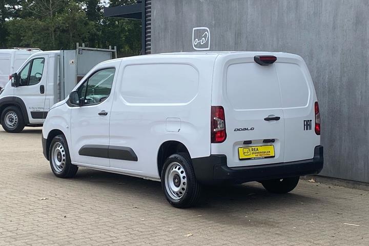 Hvid Fiat Doblò fra 2026