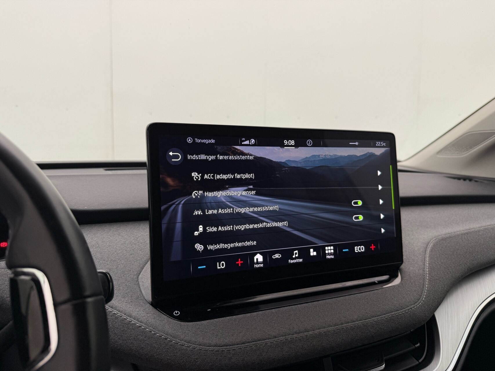 Sølv Skoda Enyaq fra 2021