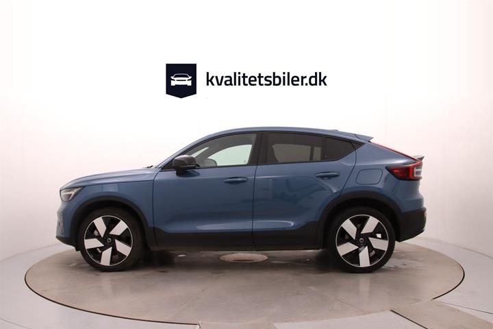 Blå Volvo C40 fra 2023