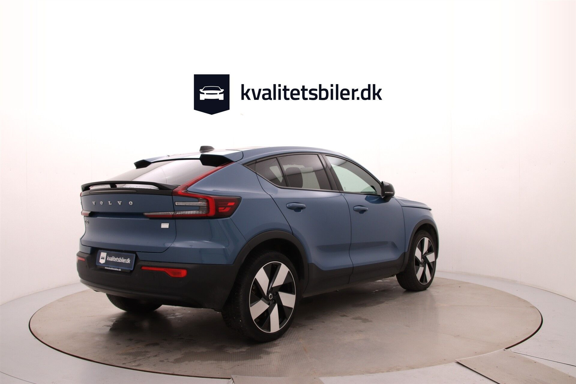 Blå Volvo C40 fra 2023