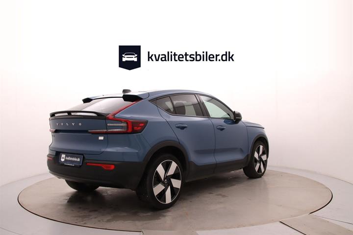 Blå Volvo C40 fra 2023