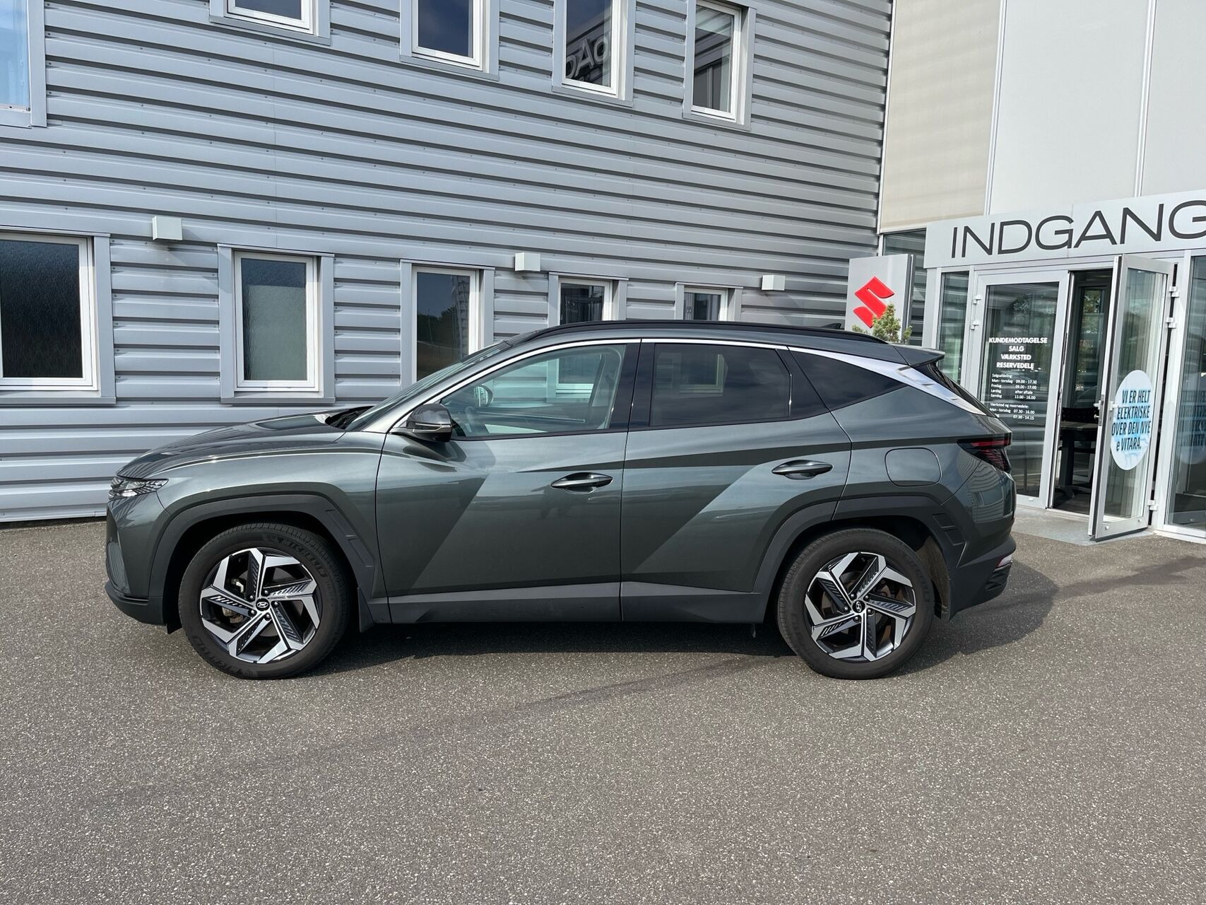 Grå Hyundai Tucson fra 2022