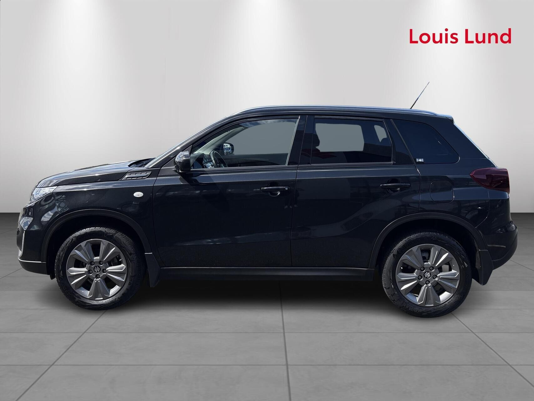 Sort Suzuki Vitara fra 2025
