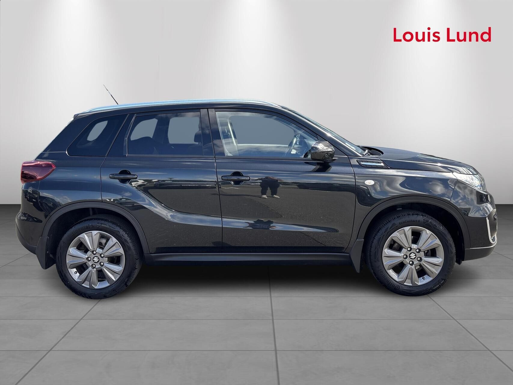 Sort Suzuki Vitara fra 2025