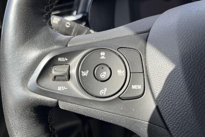 Orange Opel Corsa-e fra 2023
