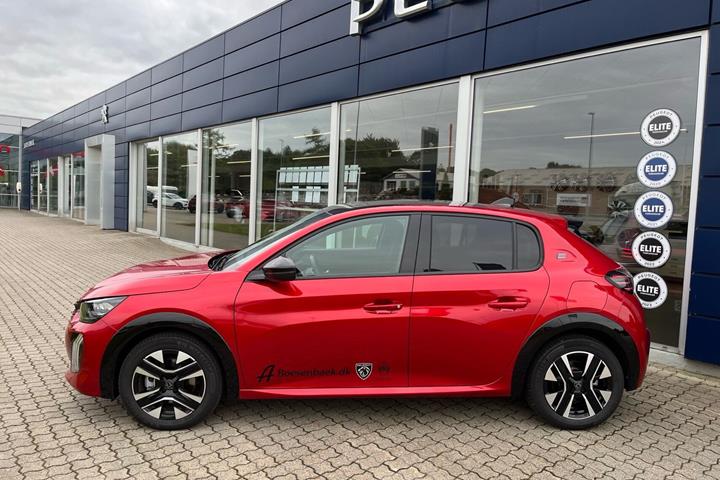 Rød Peugeot e-208 fra 2026