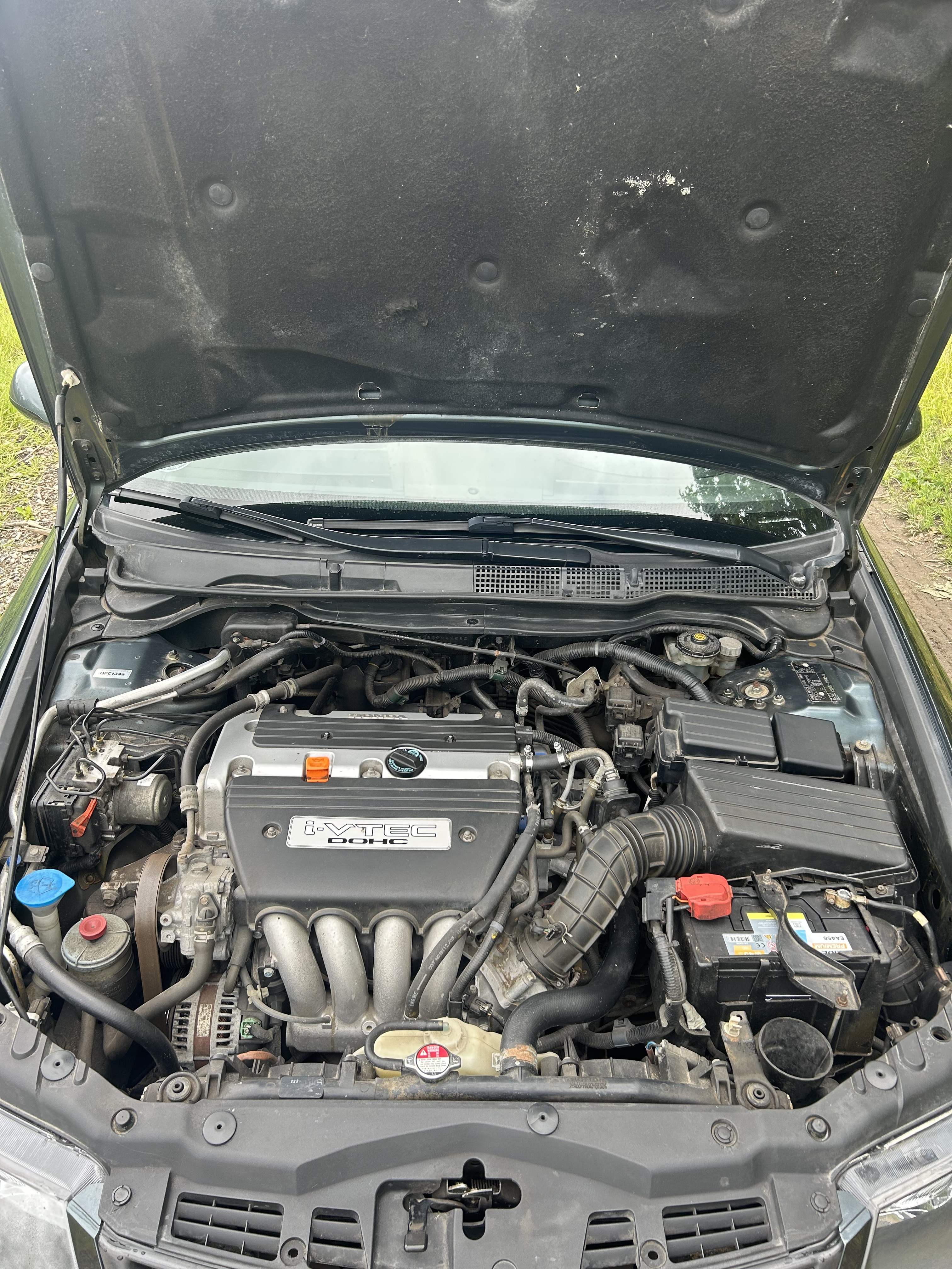 Blå Honda Accord fra 2008