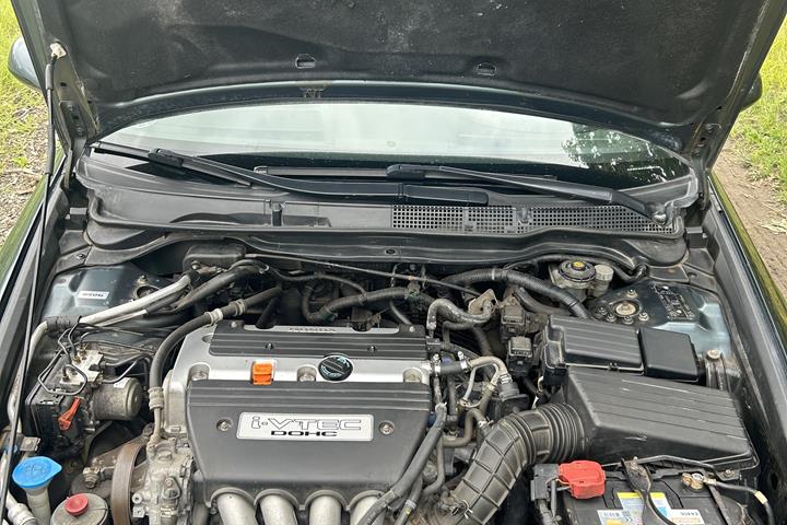 Blå Honda Accord fra 2008