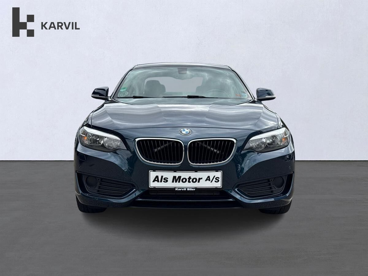 Blå BMW 220d fra 2015