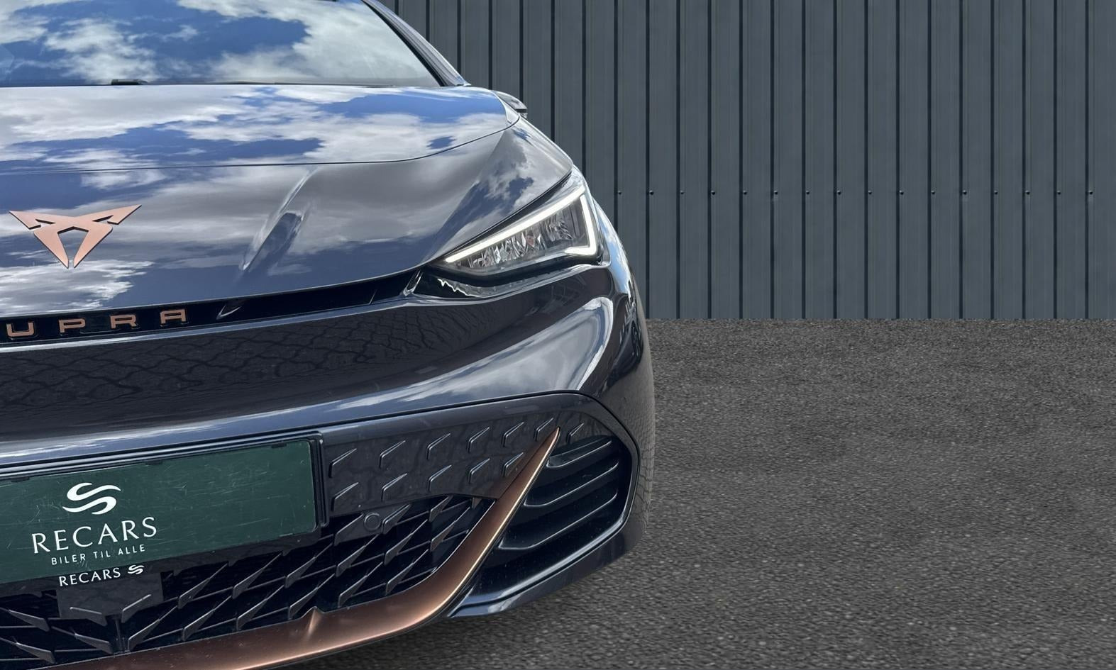 Grå Cupra Born fra 2022