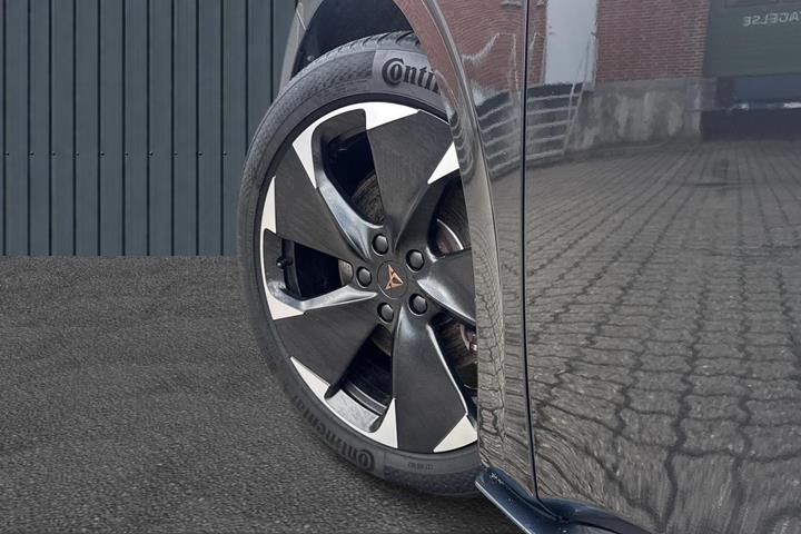 Grå Cupra Born fra 2022