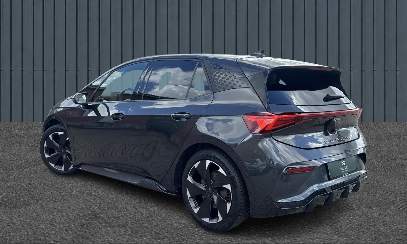 Grå Cupra Born fra 2022
