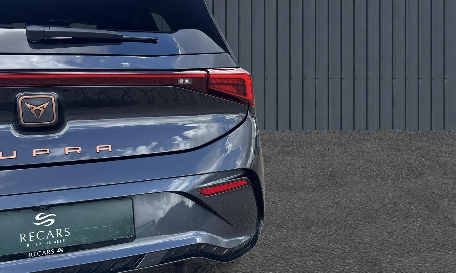 Grå Cupra Born fra 2022