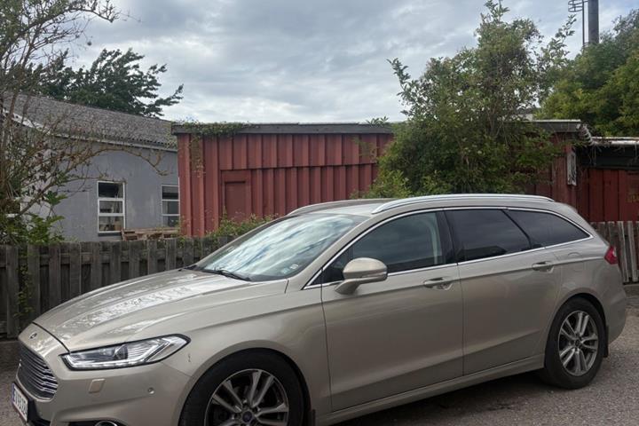 undefined Ford Mondeo fra 2015