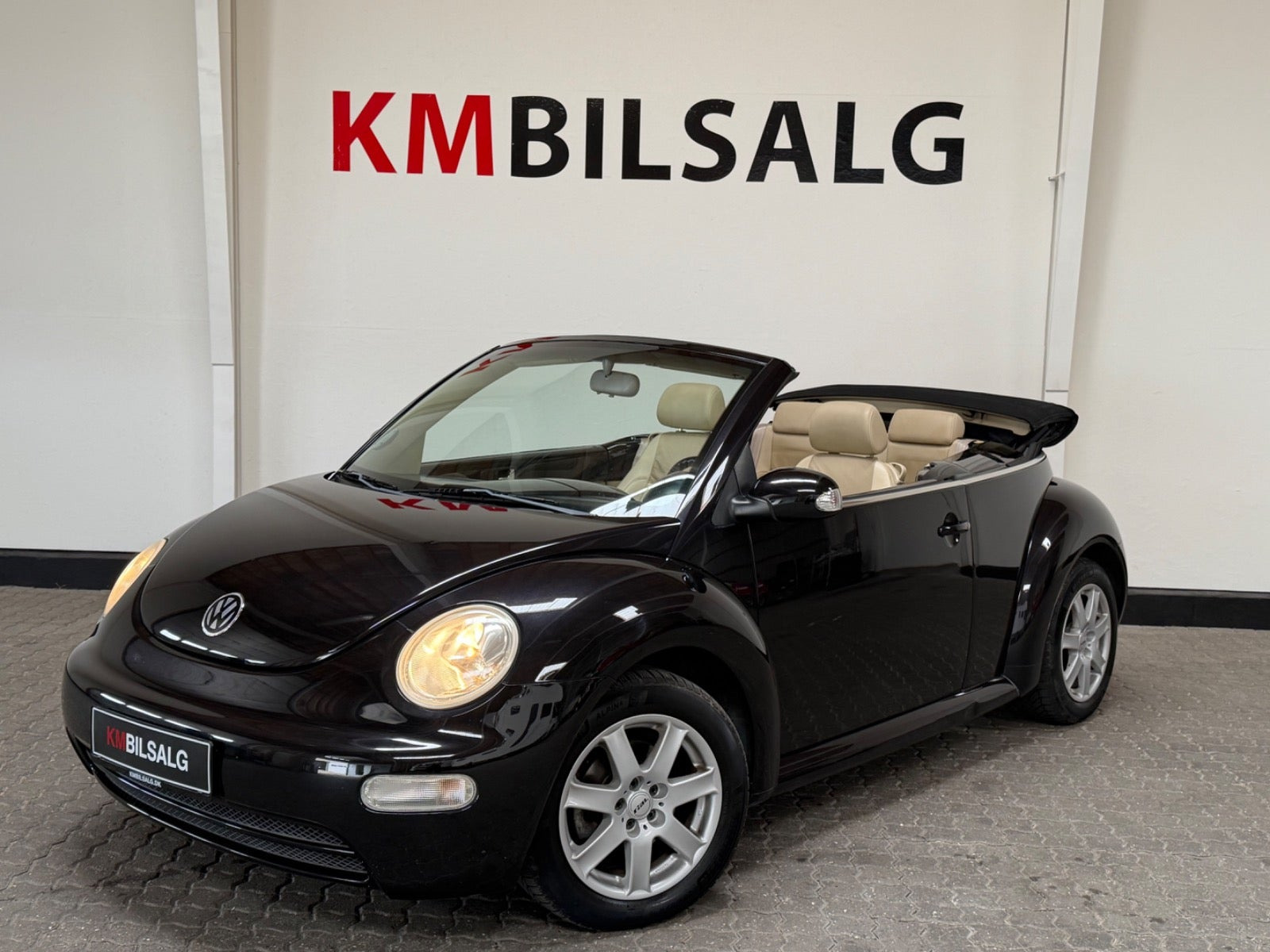 Sort VW New Beetle fra 2004