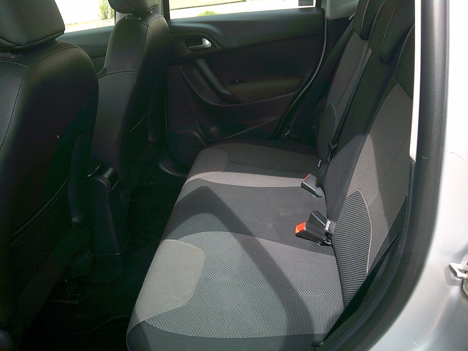 Gul Citroën C3 fra 2015