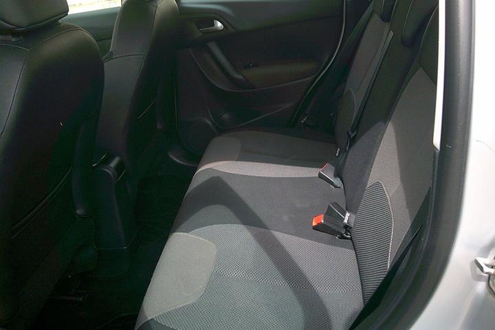 Gul Citroën C3 fra 2015