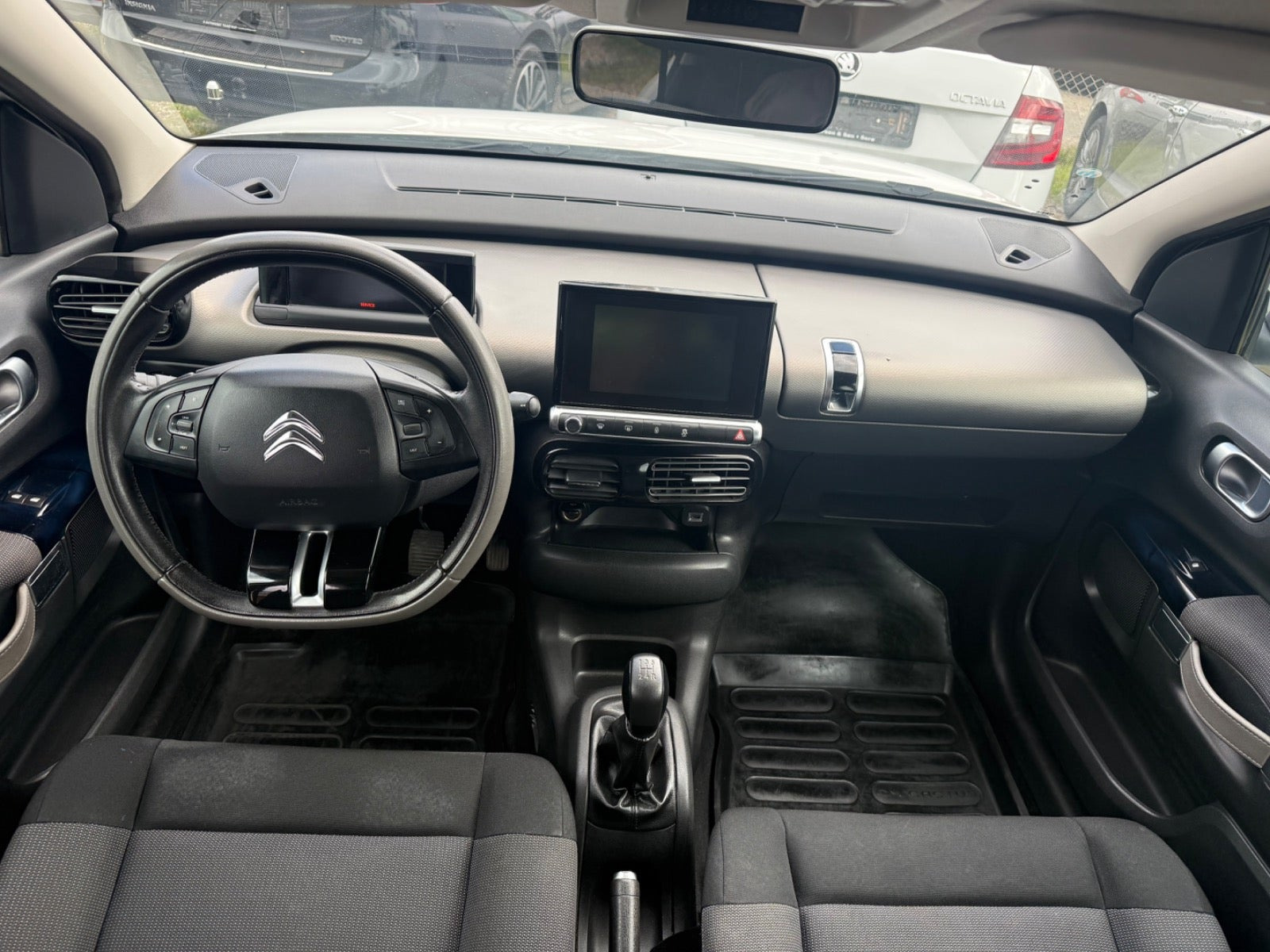 Hvid Citroën C4 Cactus fra 2015