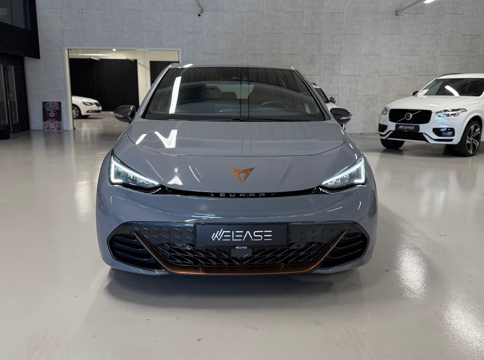 Grå Cupra Born fra 2024