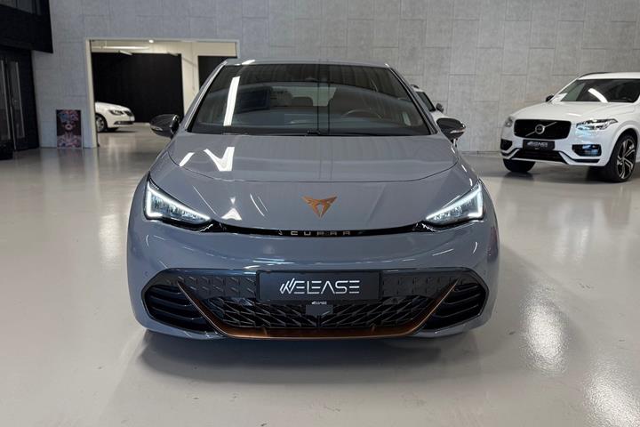 Grå Cupra Born fra 2024