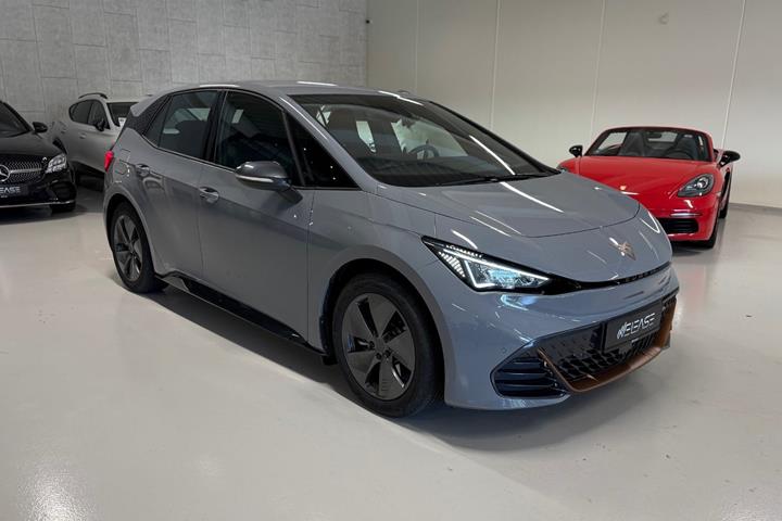 Grå Cupra Born fra 2024
