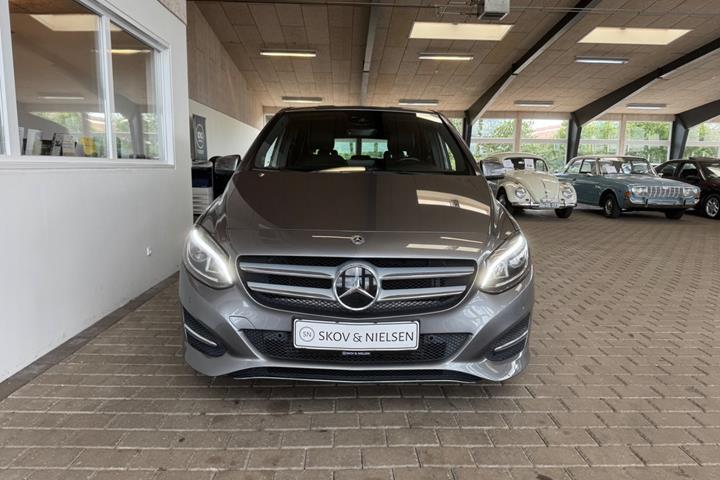 undefined Mercedes B200 d fra 2017