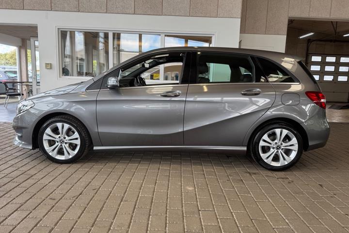 undefined Mercedes B200 d fra 2017