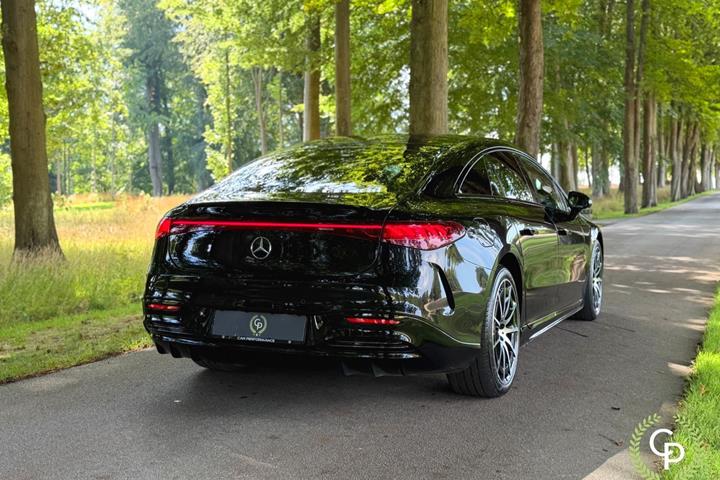 Sort Mercedes EQS450+ fra 2023