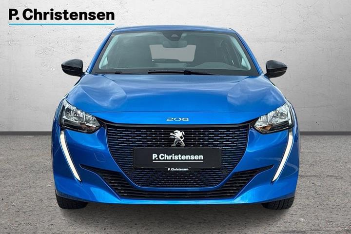 Blå Peugeot e-208 fra 2024