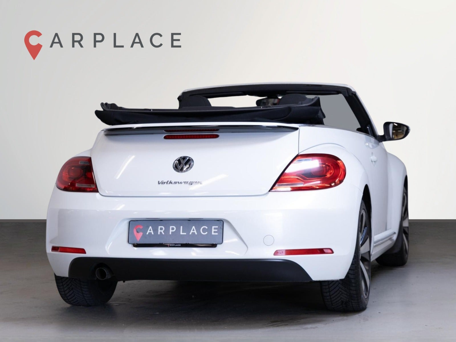 Hvid VW The Beetle fra 2015