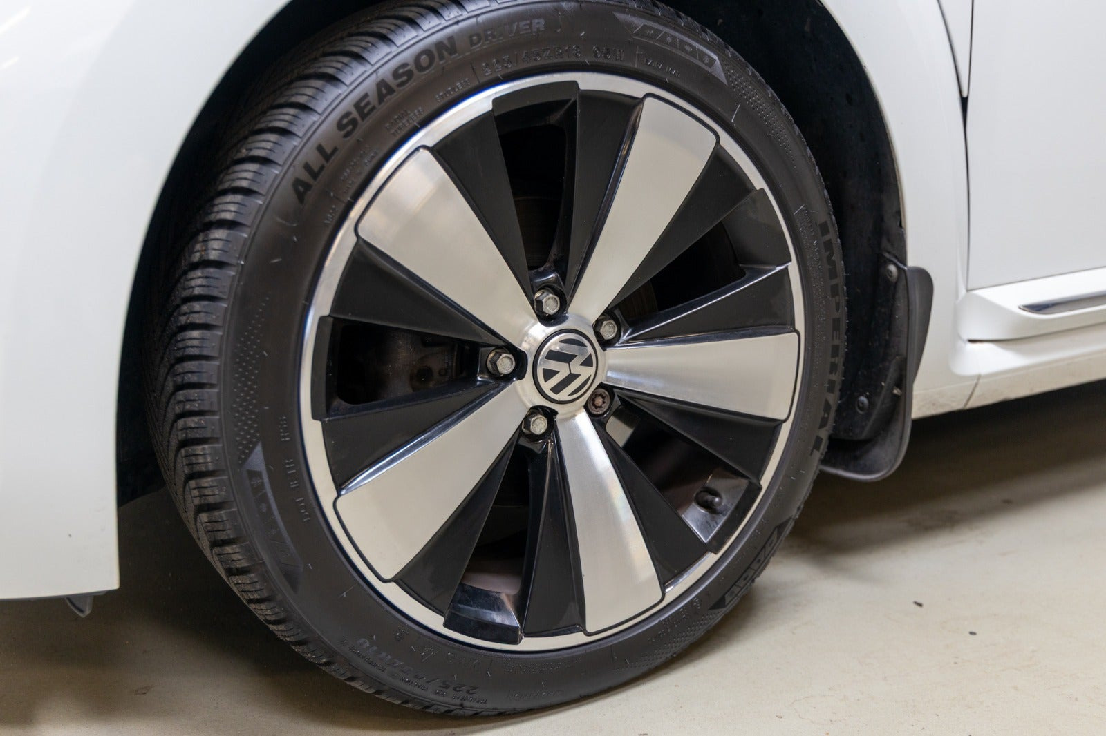 Hvid VW The Beetle fra 2015