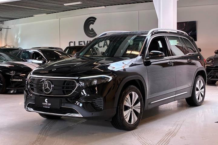 Sort Mercedes EQB250 fra 2023