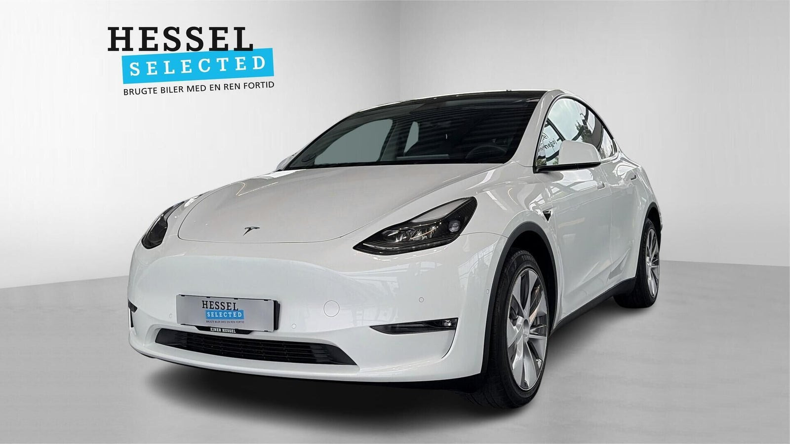 Hvid Tesla Model Y fra 2022
