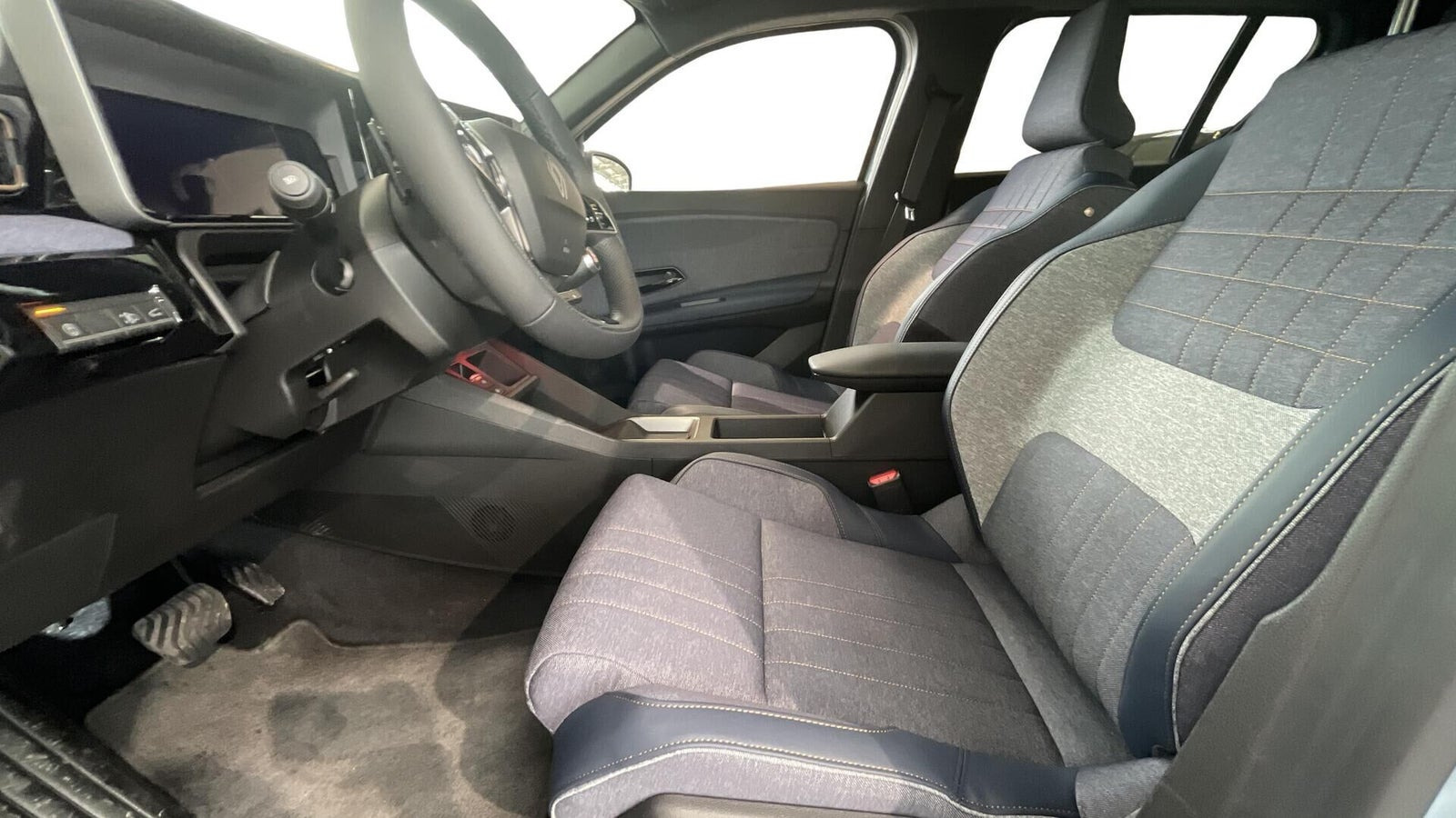 Blå Renault 4 E-Tech fra 2026