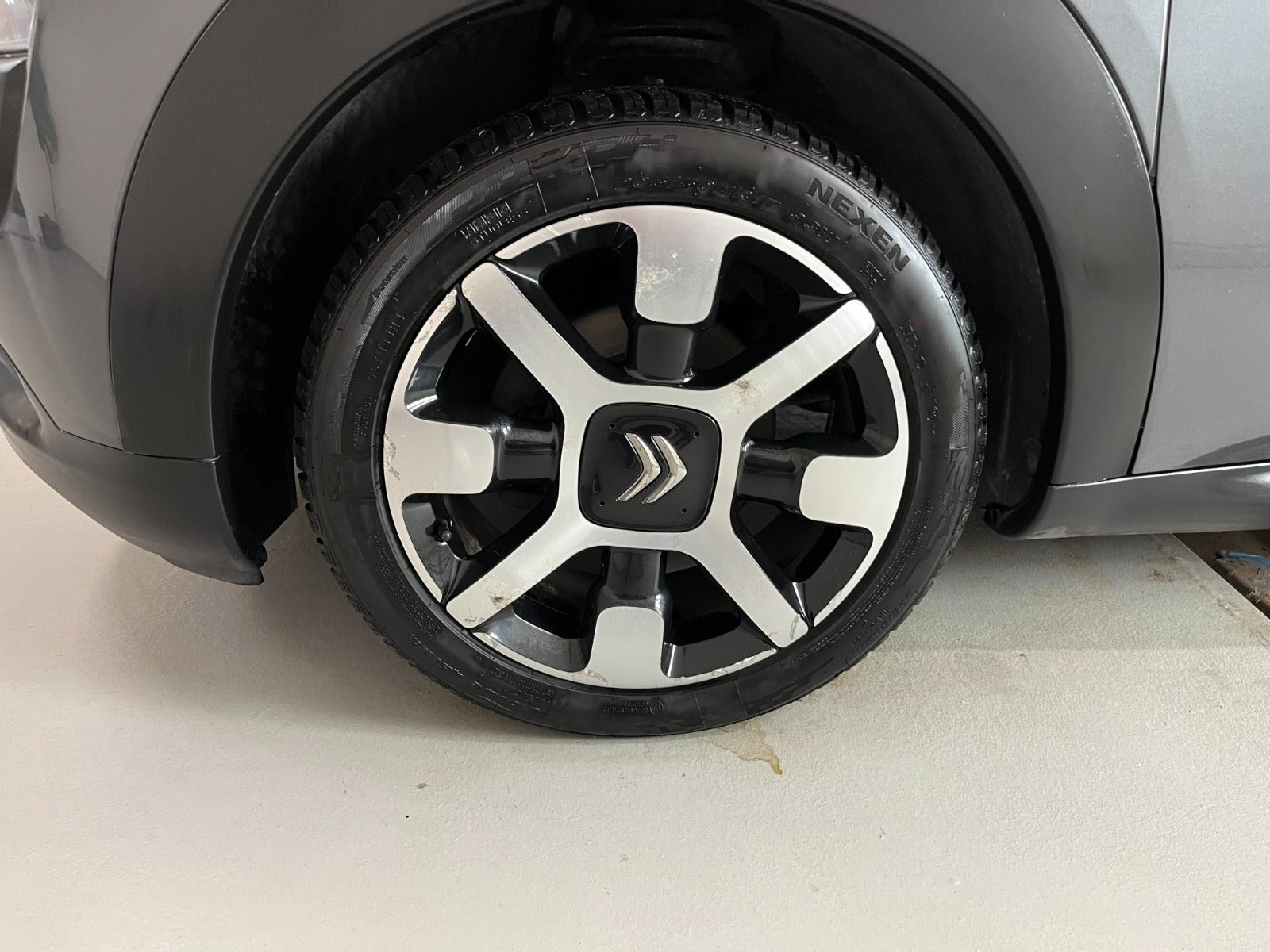 Grå Citroën C4 Cactus fra 2016